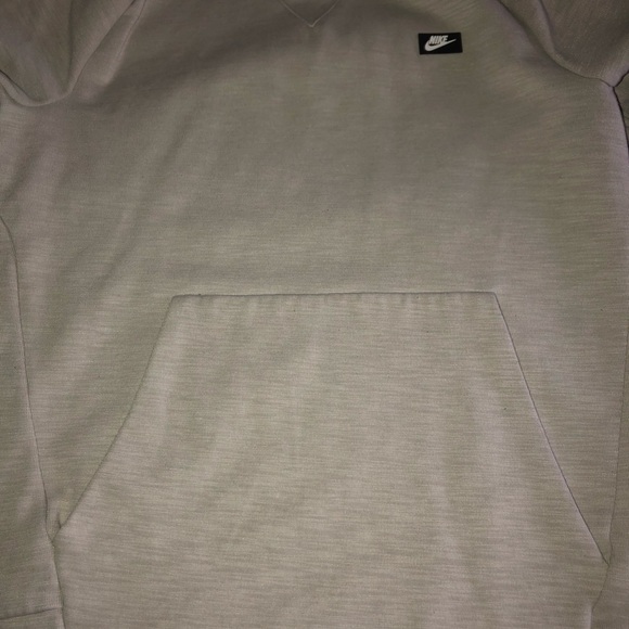 Nike Sweatshirt - Picture 2 of 2